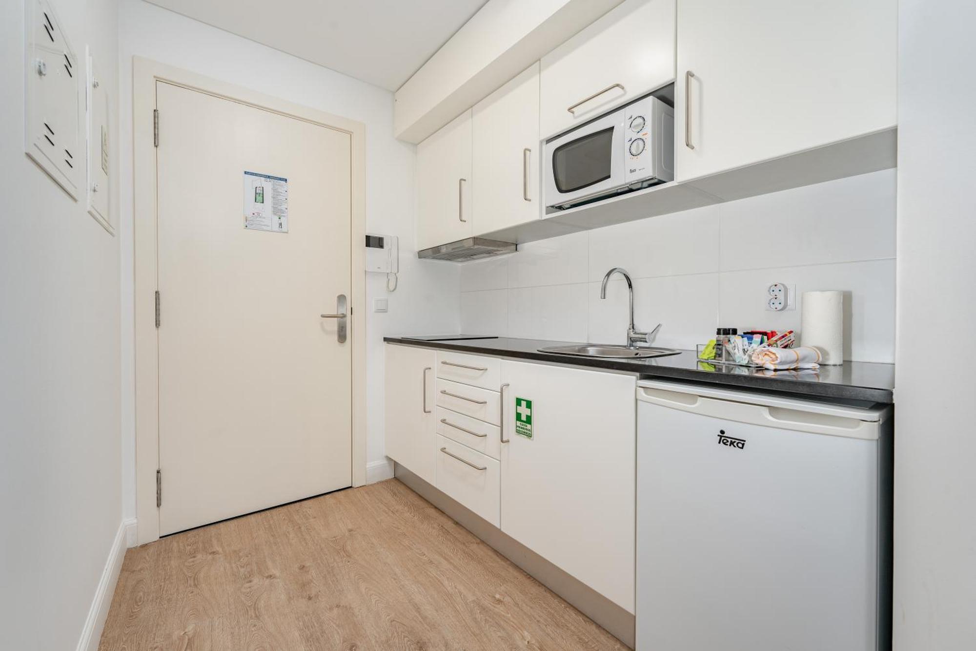 Studios Funchal Екстериор снимка