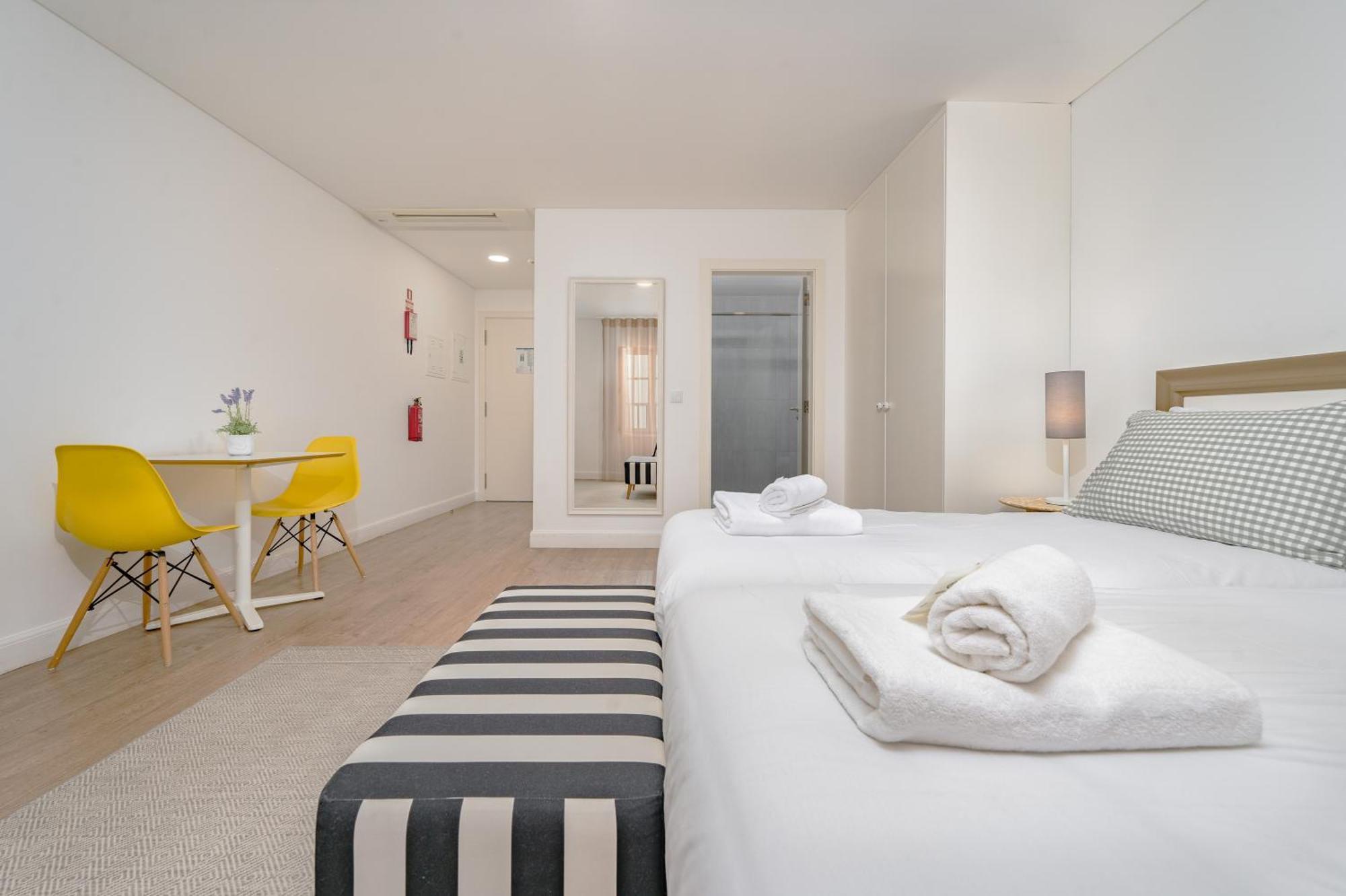 Studios Funchal Екстериор снимка