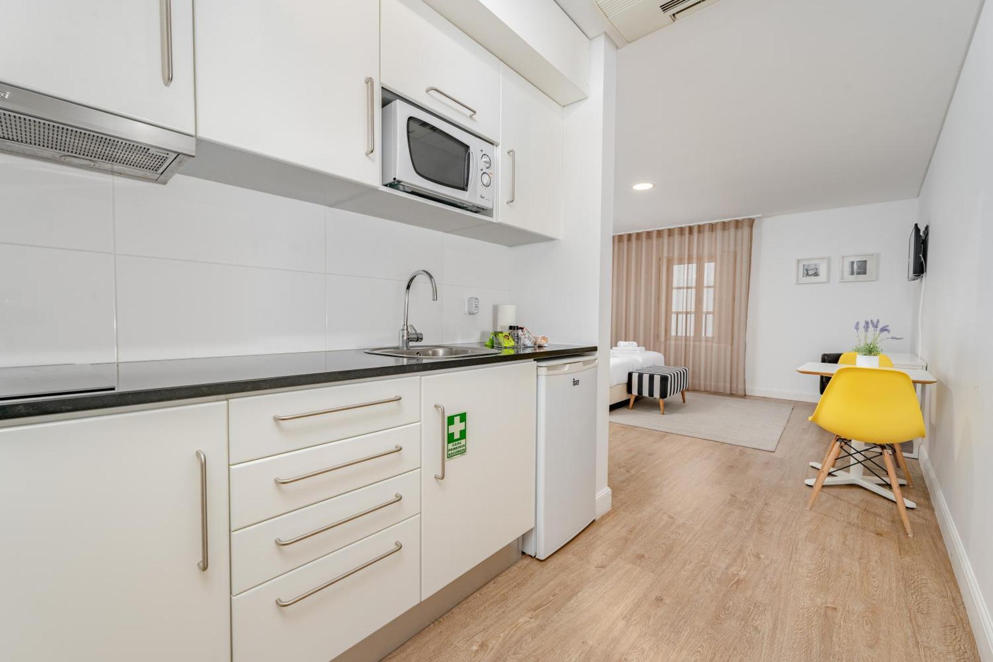 Studios Funchal Екстериор снимка