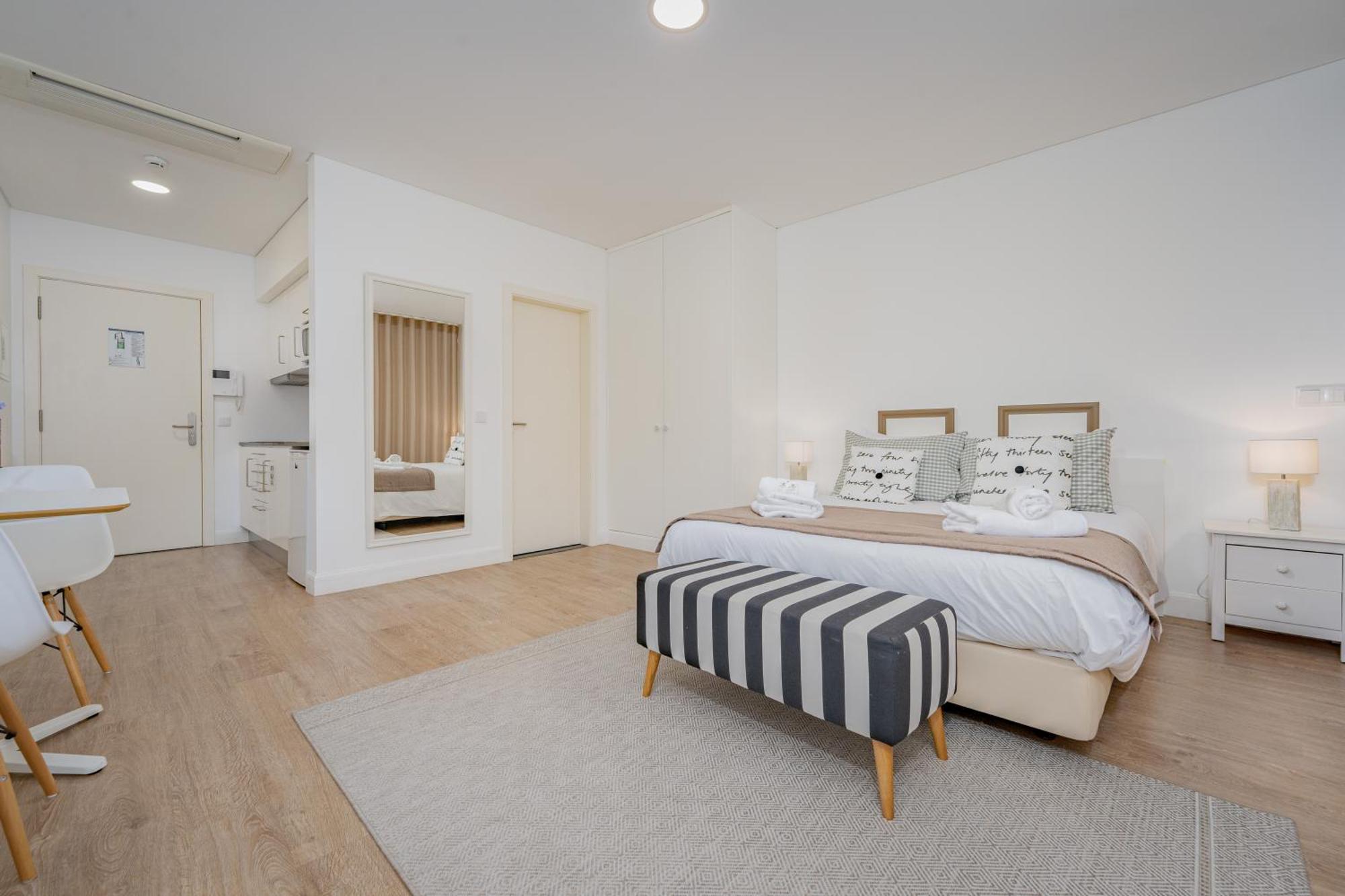 Studios Funchal Екстериор снимка